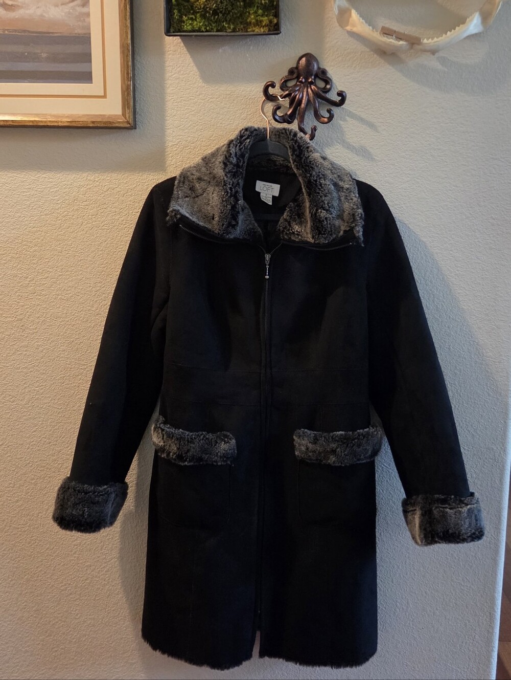 LOFT, Womens Size 6, Black Coat with Gray Faux-Shearling Trim